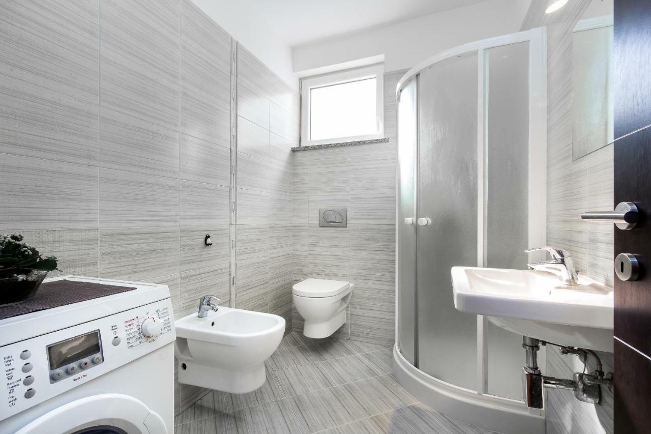 City Stylish Apartment Пула Екстериор снимка